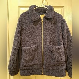 Women’s Levi’s Sherpa Jacket. Size Small. Navy blue.